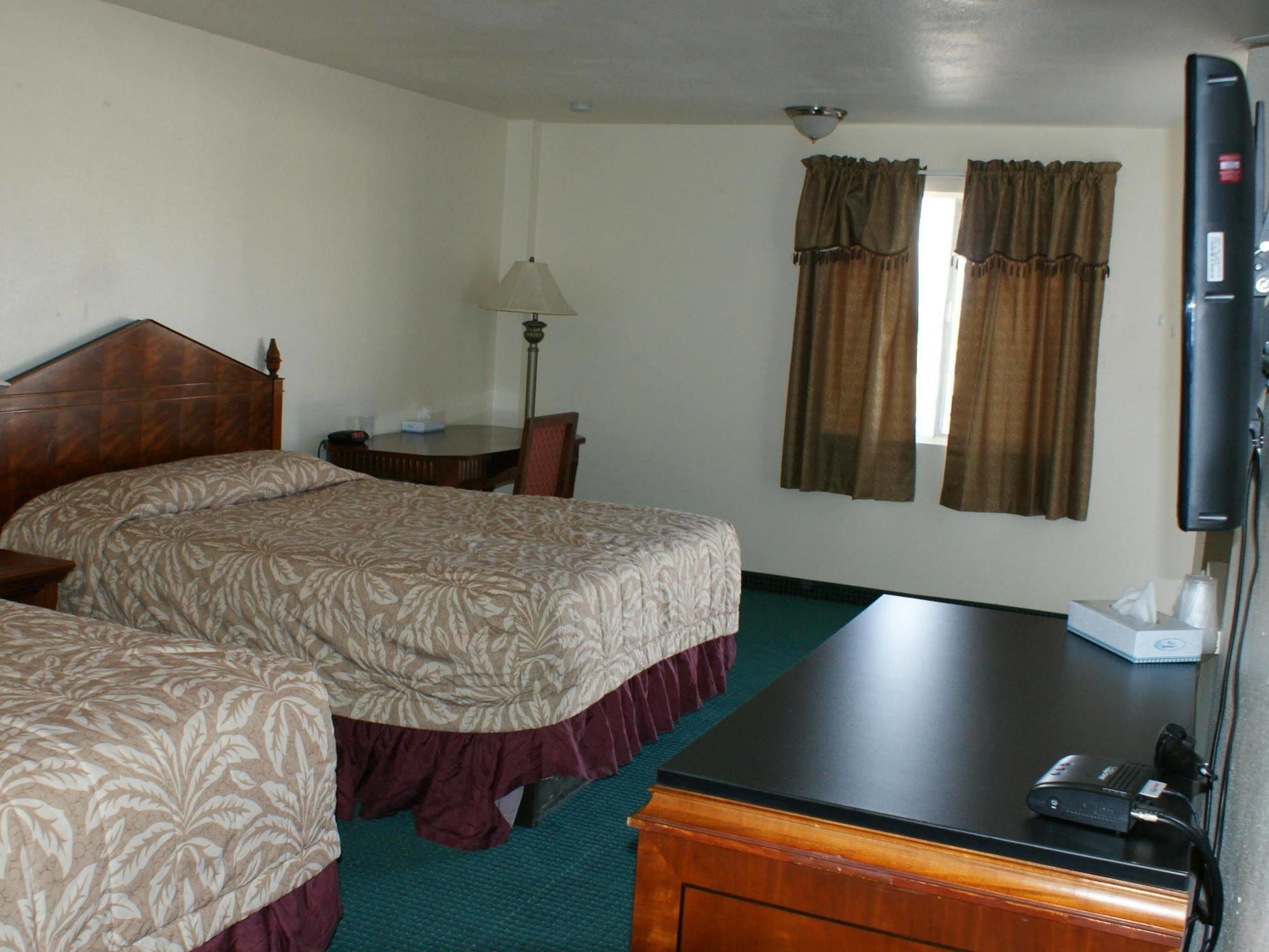 Hwy Express Inn And Suites Thatcher Экстерьер фото